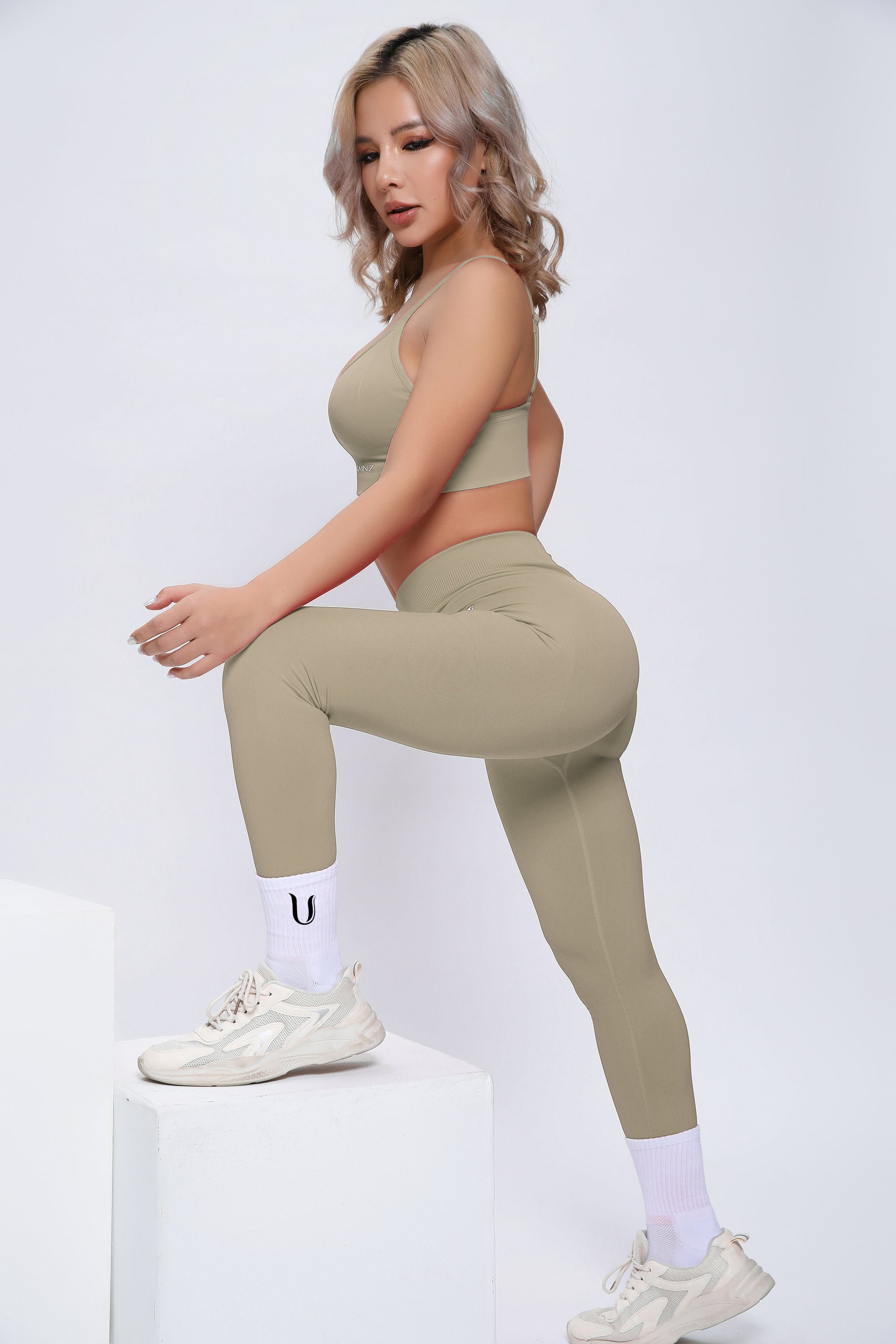 Joy | Sculpt-Leggings mit Scrunch – Beige