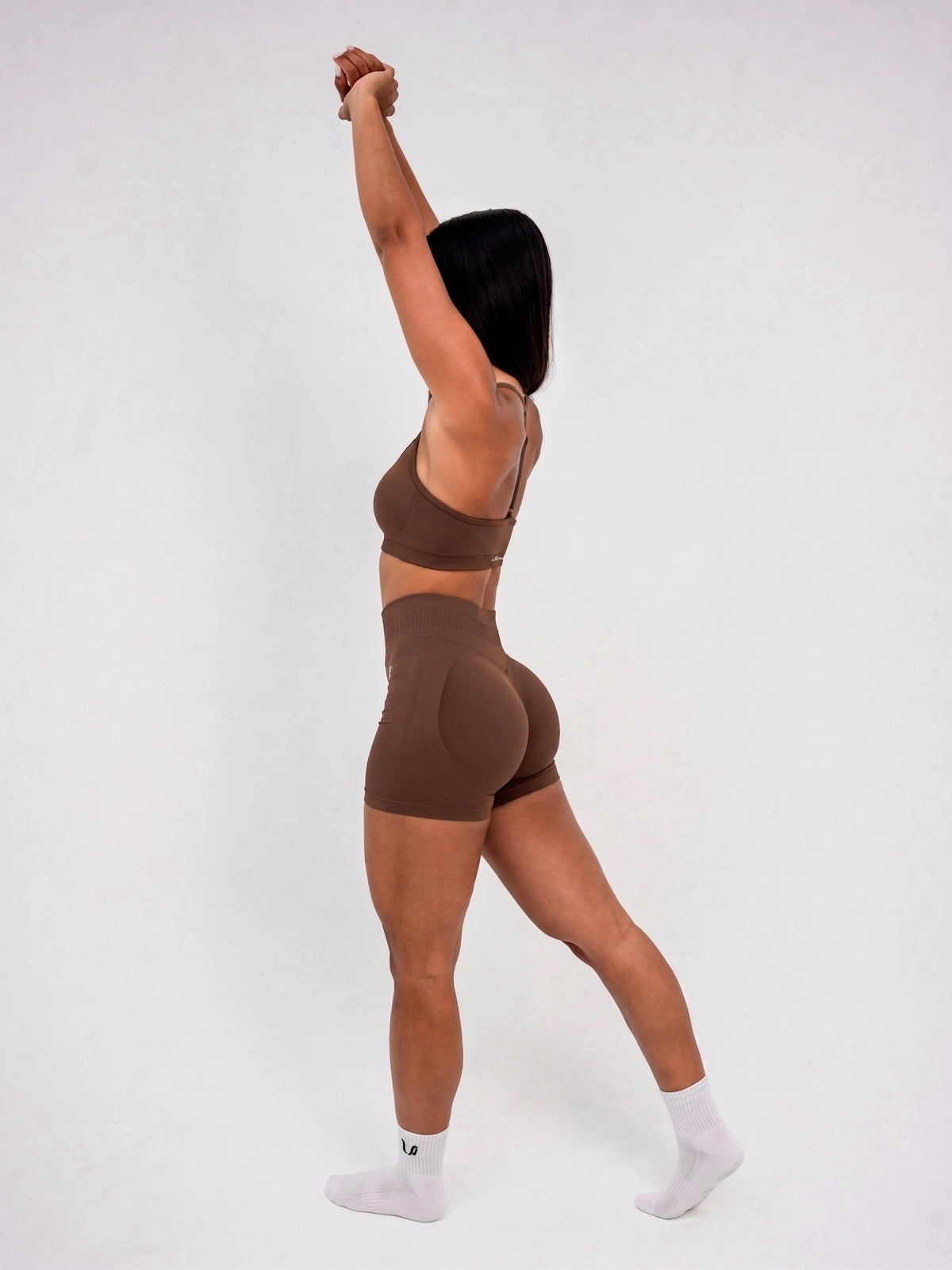Luna | Premium Seamless Scrunch Short - Braun