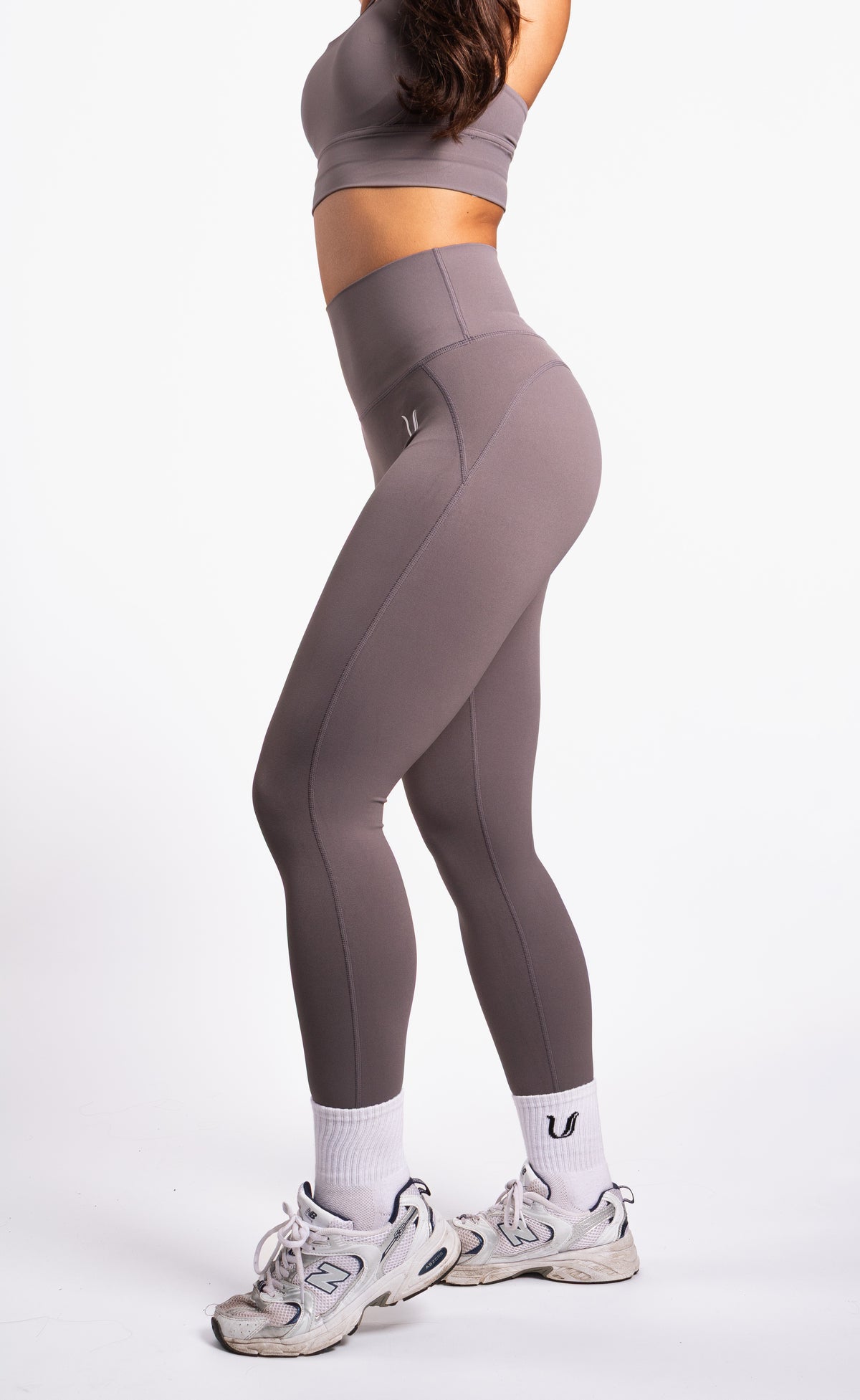 Kyra Performance Legging Grijs - Dames workout kleding achterkant