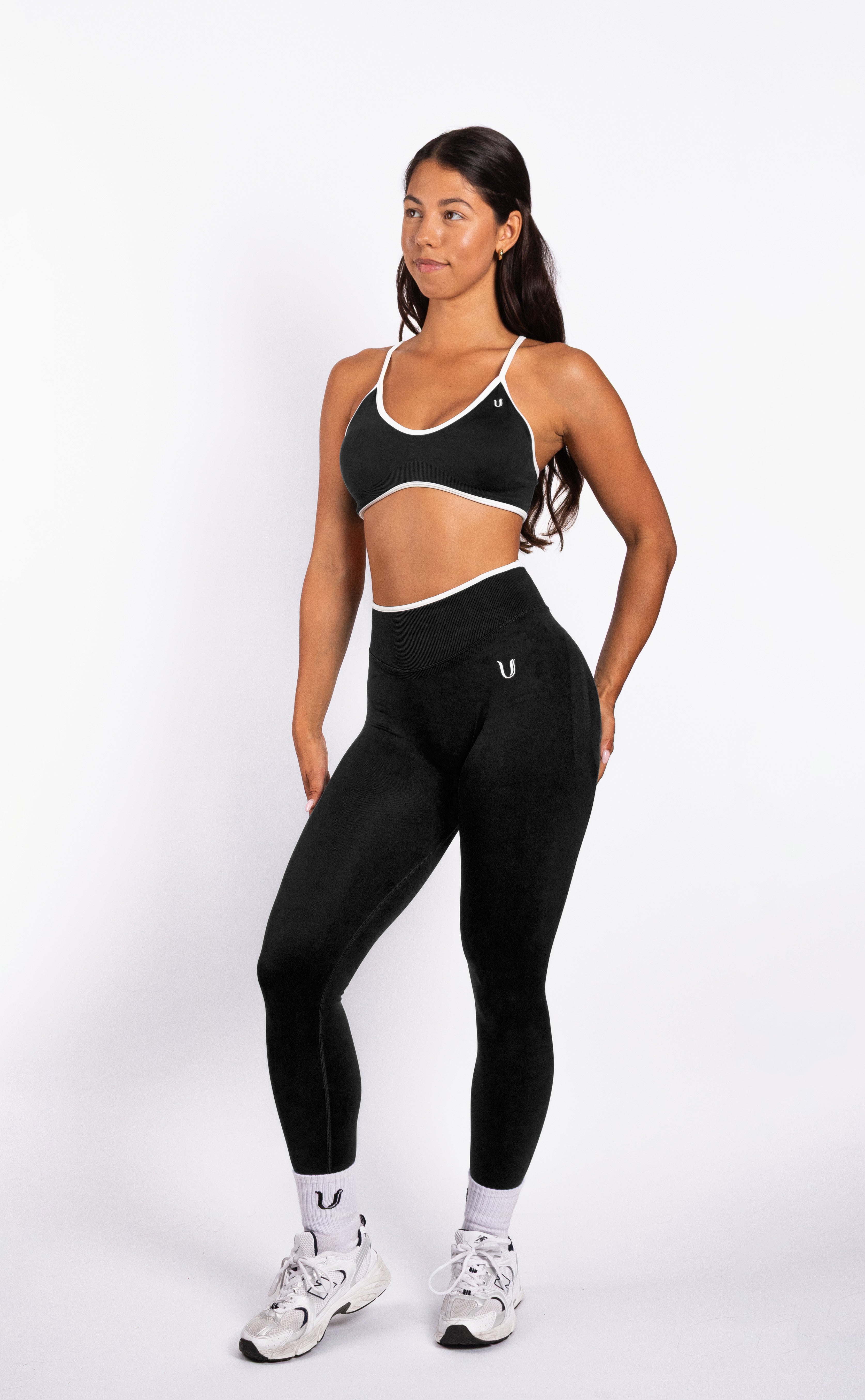 Ivy | Nahtlose Shape Legging – Schwarz