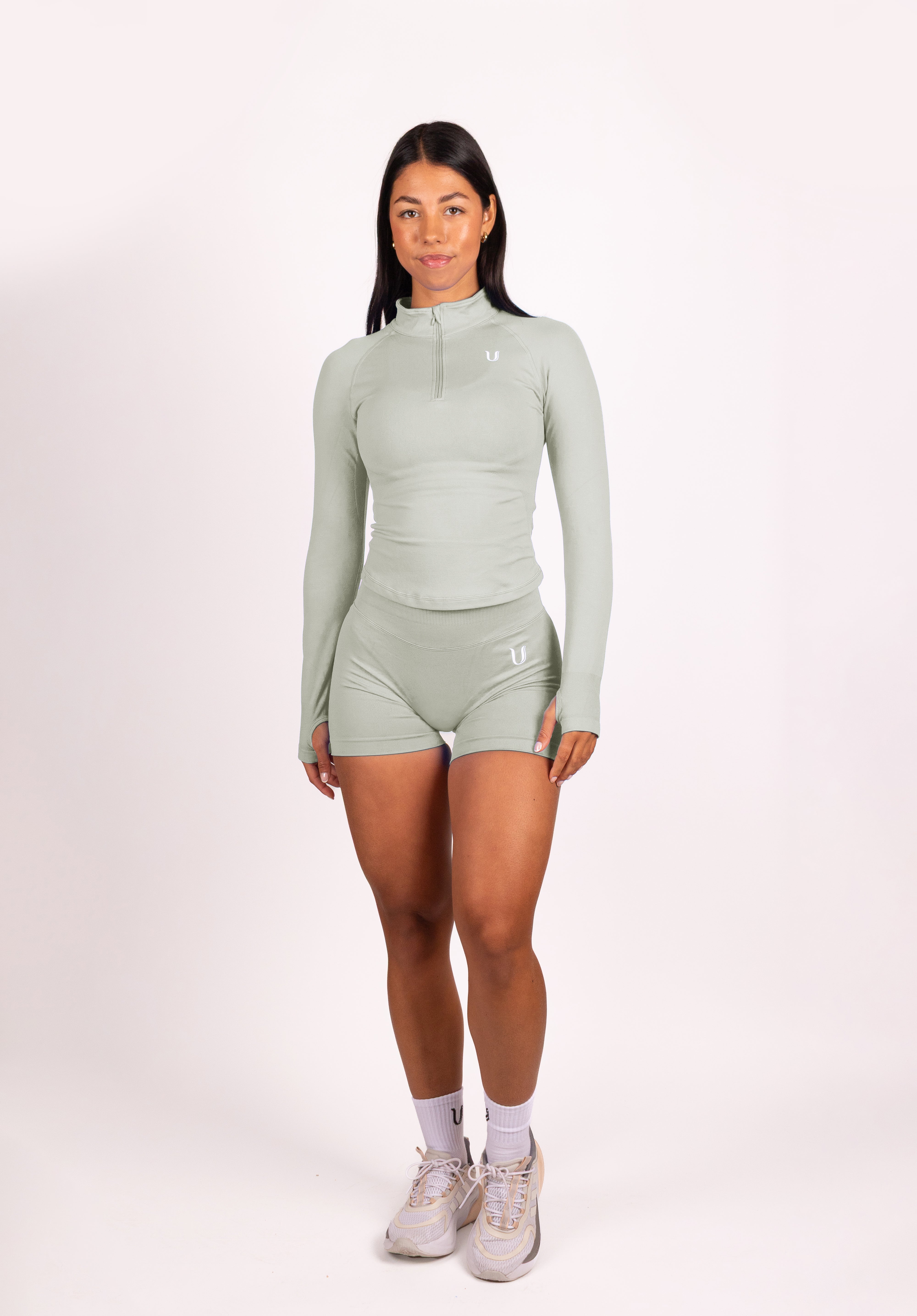 Beau | Premium High Performance Scrunch Shorts - Grün