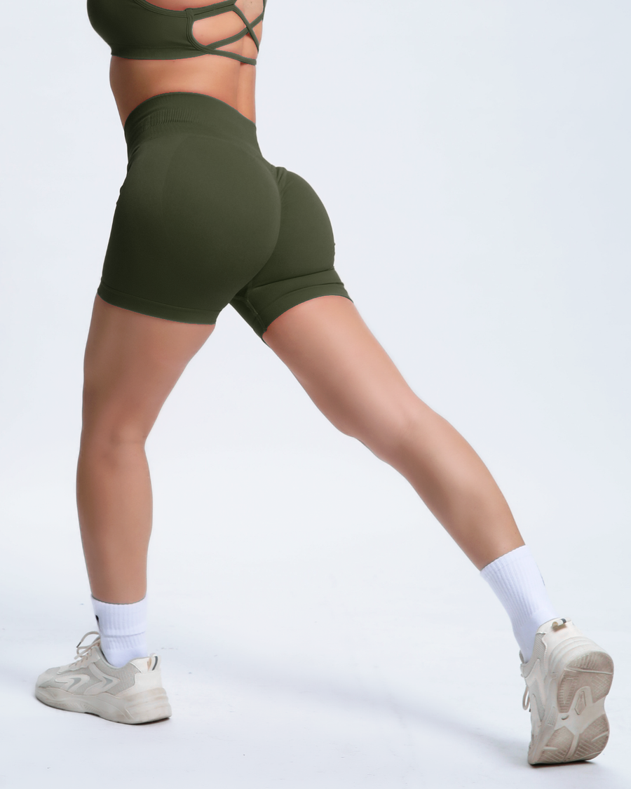 Joy | Sculpt-Shorts mit Scrunch – Grün